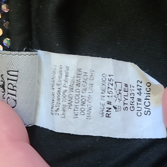 🥰Turn Heads in this Strapless Jumper🥰 - Picture 9 of 13